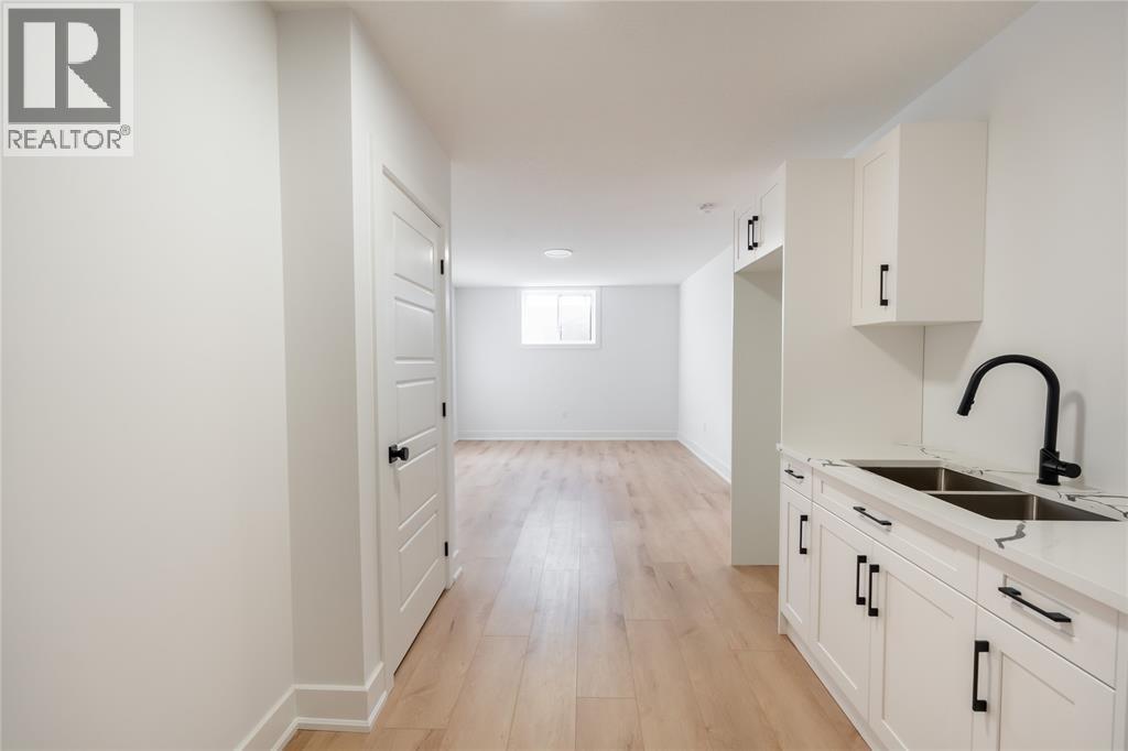 1045 Manhattan Drive, Sarnia, Ontario  N7S 0H1 - Photo 29 - 25027747