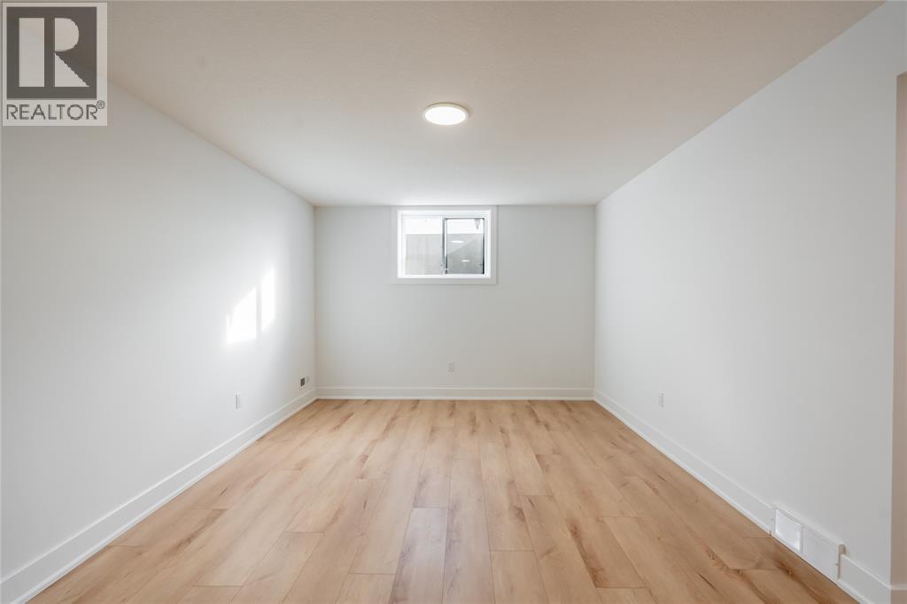 1045 Manhattan Drive, Sarnia, Ontario  N7S 0H1 - Photo 31 - 25027747