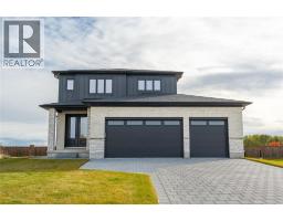 1045 MANHATTAN DRIVE, Sarnia, Ontario