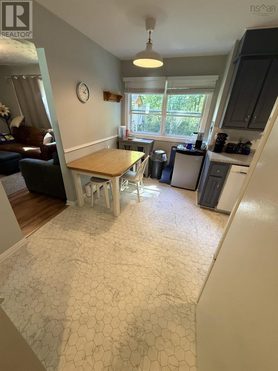 6 Duke Street, Bridgewater, Nova Scotia  B4V 1K4 - Photo 17 - 202520077