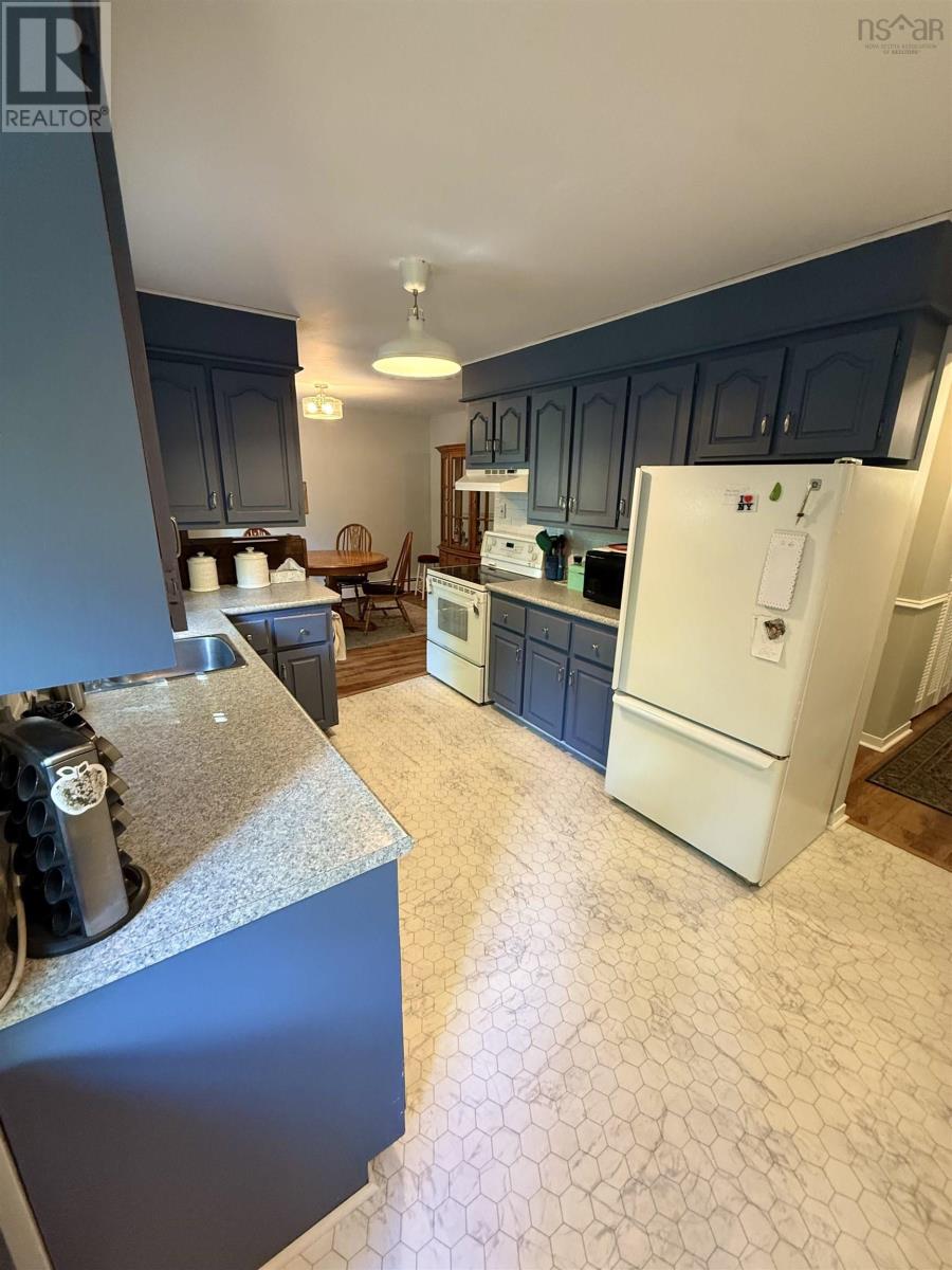 6 Duke Street, Bridgewater, Nova Scotia  B4V 1K4 - Photo 15 - 202520077