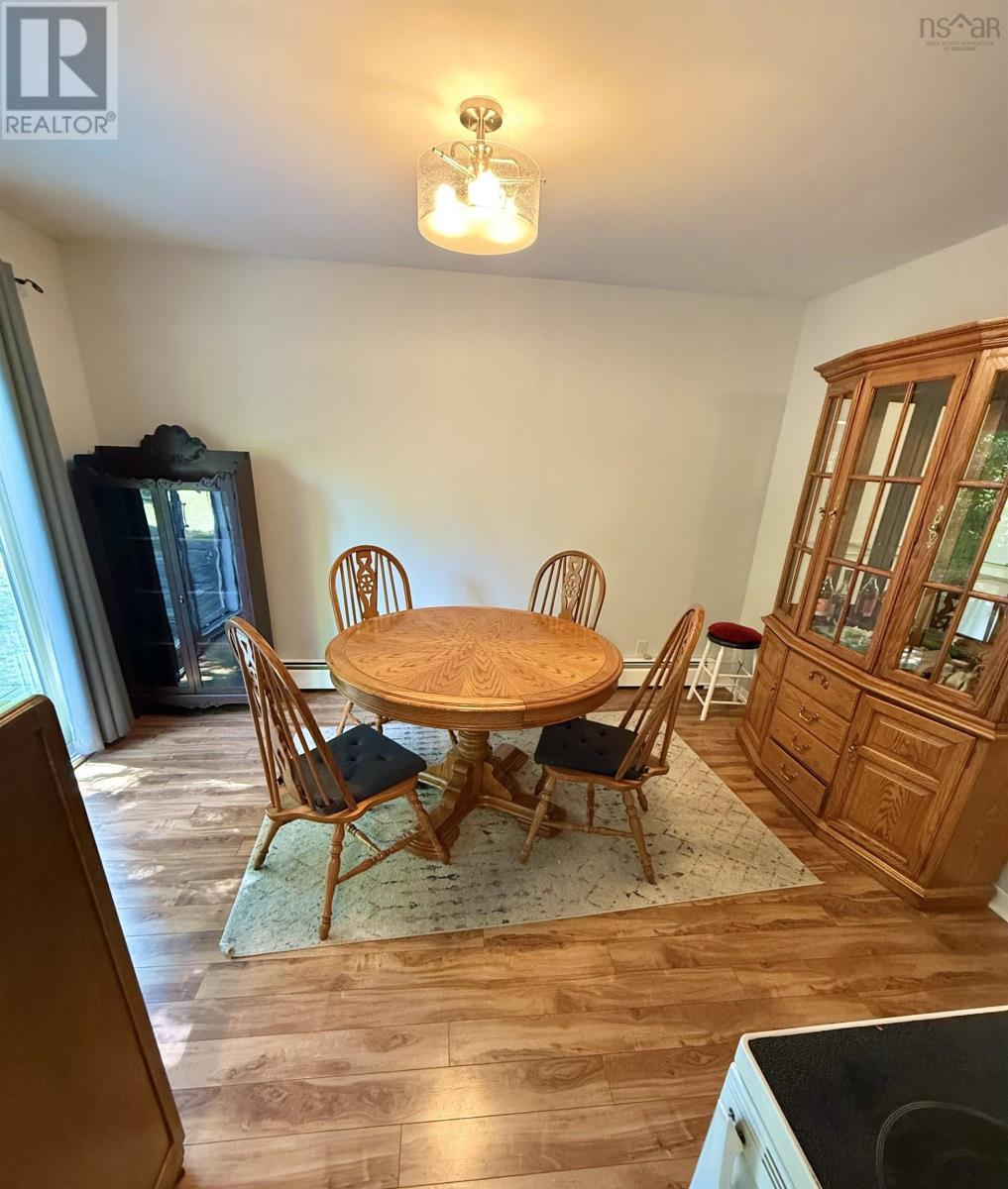 6 Duke Street, Bridgewater, Nova Scotia  B4V 1K4 - Photo 19 - 202520077