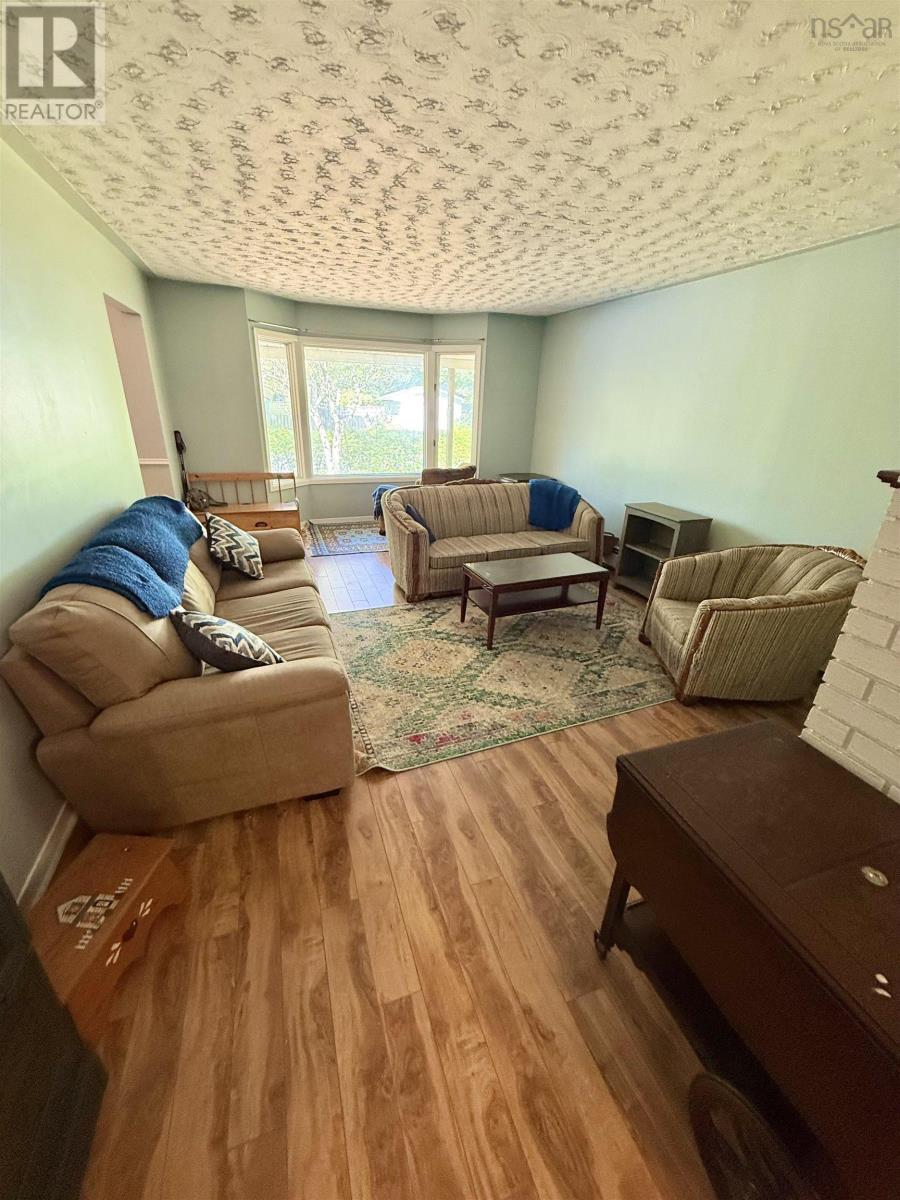 6 Duke Street, Bridgewater, Nova Scotia  B4V 1K4 - Photo 21 - 202520077