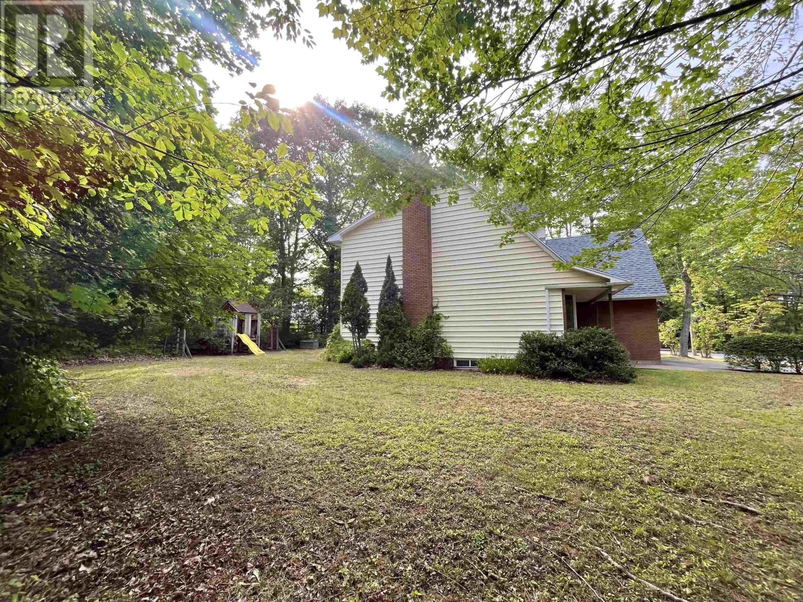 6 Duke Street, Bridgewater, Nova Scotia  B4V 1K4 - Photo 6 - 202520077