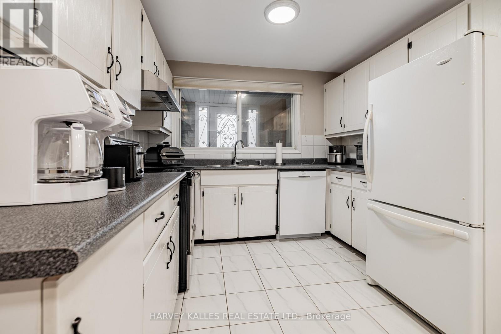 30 Brougham Drive, Vaughan, Ontario  L4L 3E1 - Photo 18 - N12501578