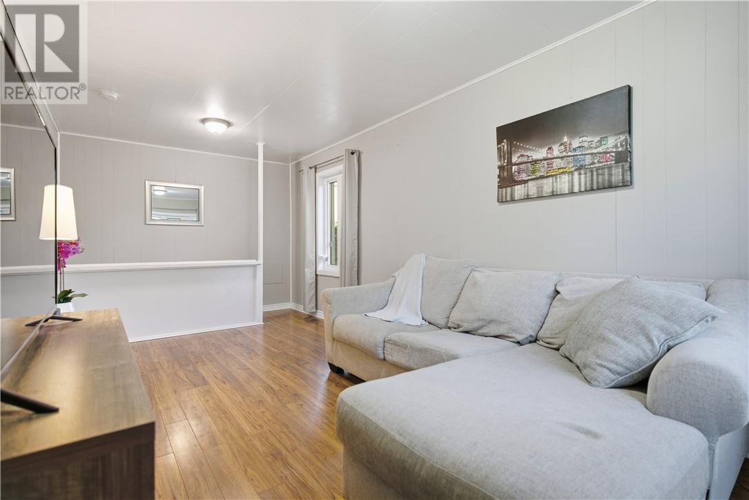 22 Beech Street, Garson, Ontario P3L 1B2 - Photo 9 - 2125462