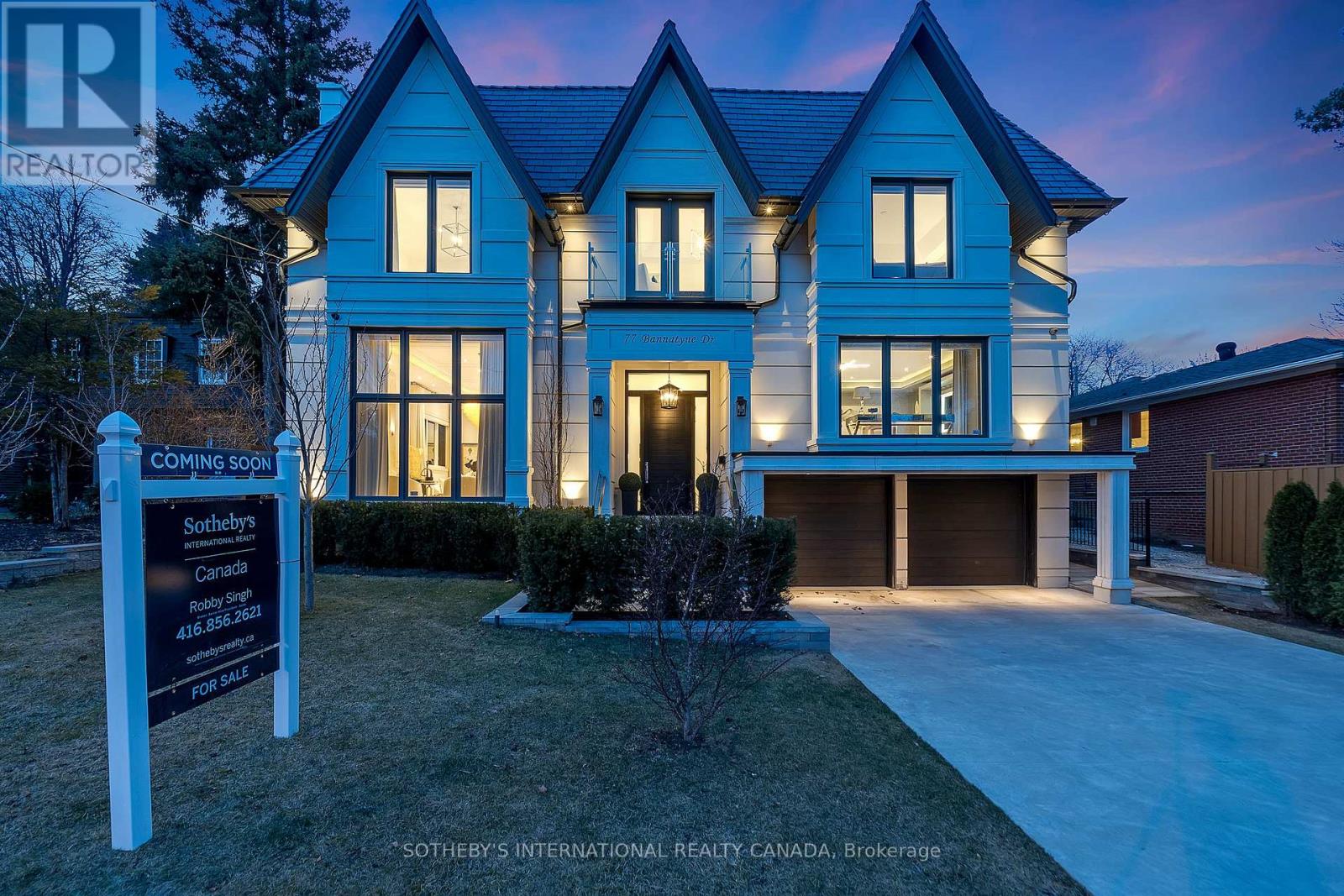 77 BANNATYNE DRIVE, Toronto, Ontario