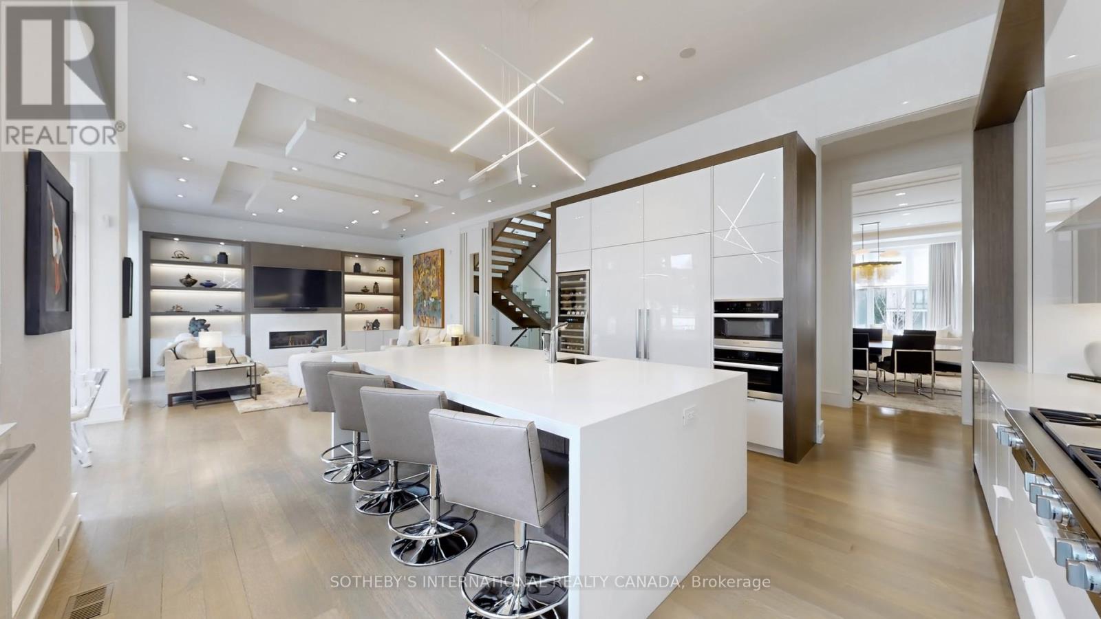 77 Bannatyne Drive, Toronto, Ontario  M2L 2P2 - Photo 15 - C12392684