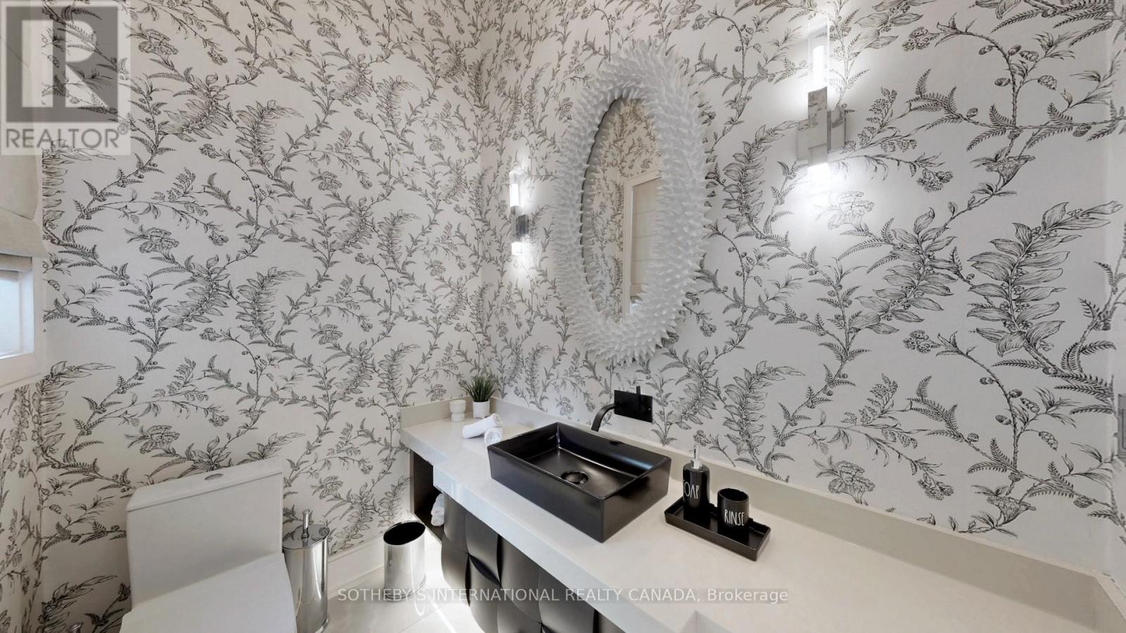 77 Bannatyne Drive, Toronto, Ontario  M2L 2P2 - Photo 25 - C12392684