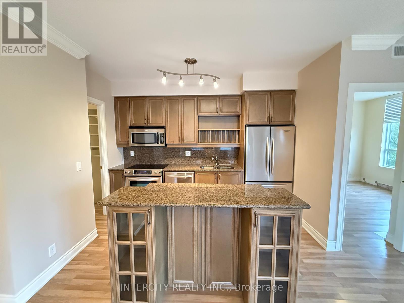 212 - 9225 Jane Street, Vaughan, Ontario  L6A 0J7 - Photo 7 - N12488240