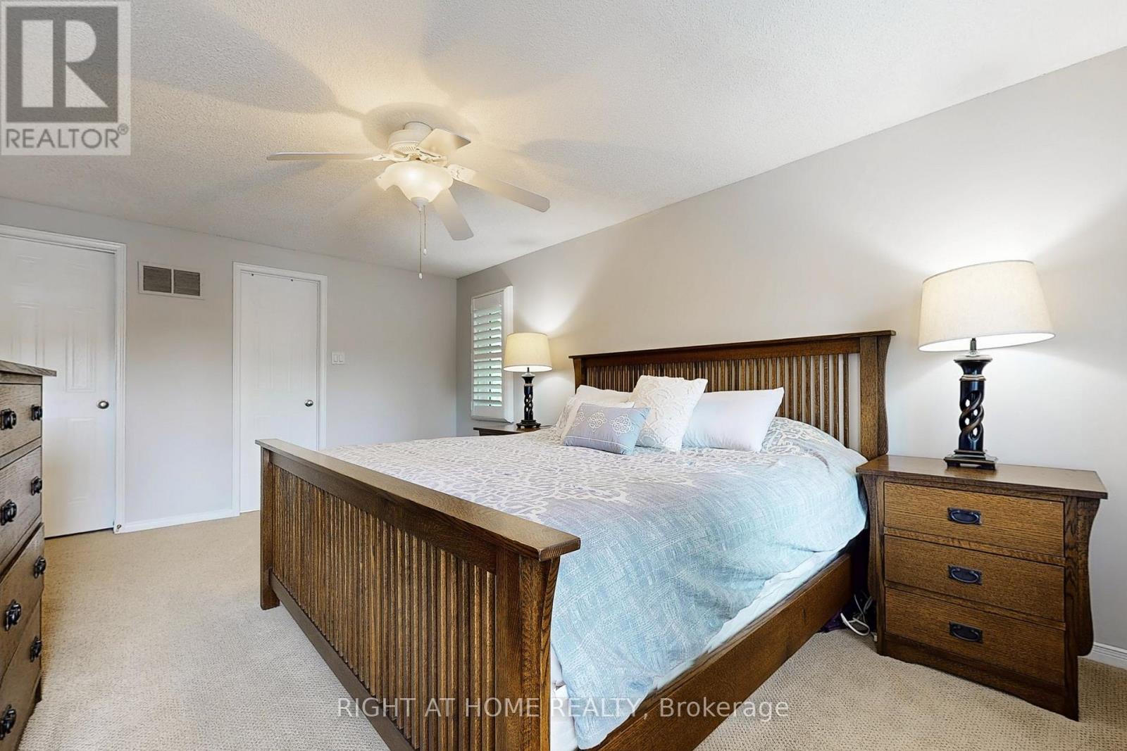 363 Crossland Gate, Newmarket, Ontario  L3X 1B5 - Photo 19 - N12494122