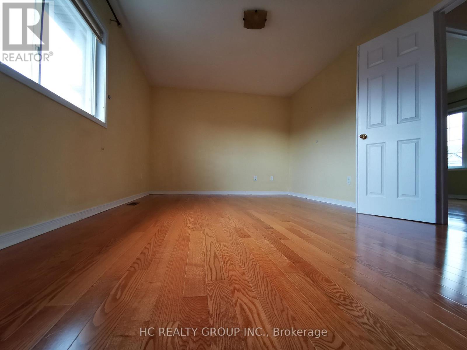 16 Vecchia Street, Markham, Ontario  L6E 1P4 - Photo 10 - N12501044