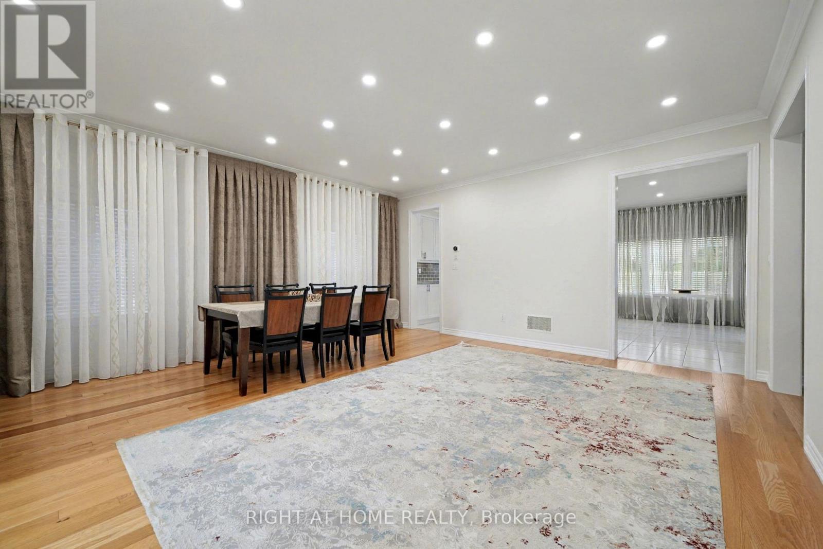 1016 Wickham Road, Innisfil, Ontario  L9S 0N5 - Photo 6 - N12501374