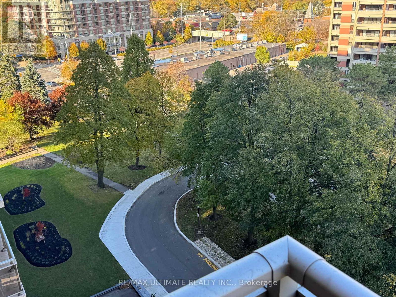 1004 - 966 Inverhouse Drive, Mississauga, Ontario  L5J 4B6 - Photo 20 - W12501588