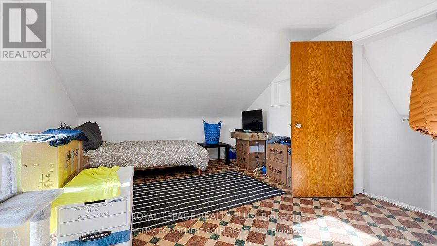 676 Walker's Line, Burlington, Ontario  L7N 2E7 - Photo 14 - W12501600