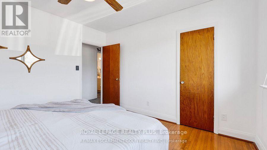 676 Walker's Line, Burlington, Ontario  L7N 2E7 - Photo 15 - W12501600