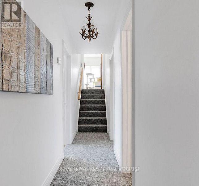 676 Walker's Line, Burlington, Ontario  L7N 2E7 - Photo 16 - W12501600