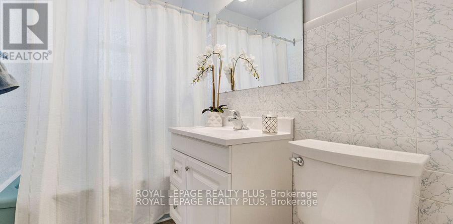 676 Walker's Line, Burlington, Ontario  L7N 2E7 - Photo 17 - W12501600