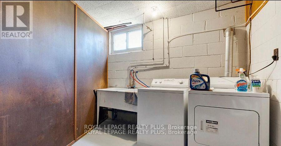 676 Walker's Line, Burlington, Ontario  L7N 2E7 - Photo 19 - W12501600