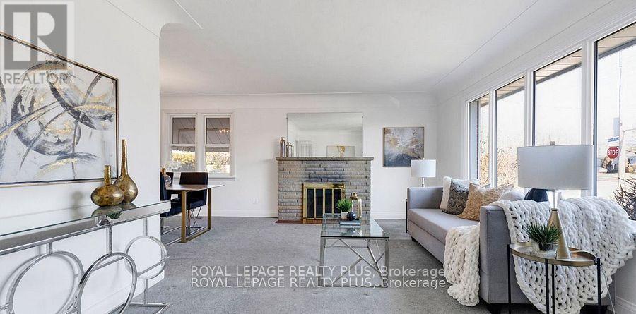 676 Walker's Line, Burlington, Ontario  L7N 2E7 - Photo 5 - W12501600