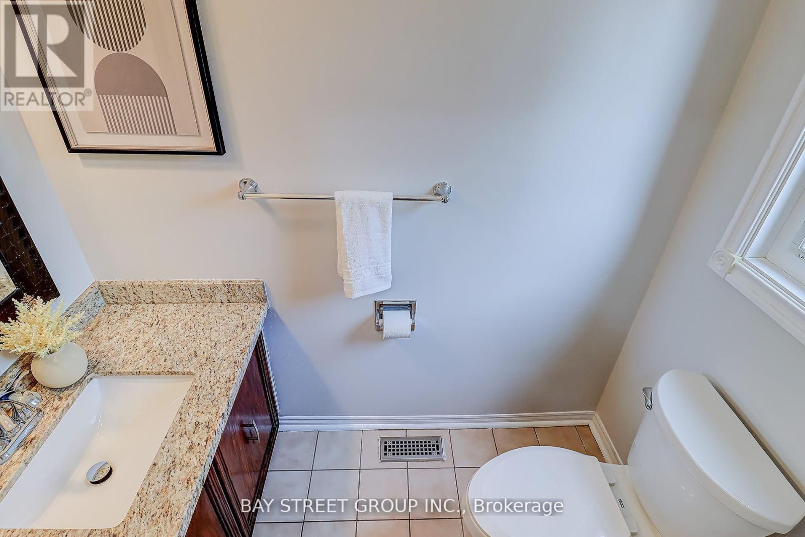 679 Constellation Drive, Mississauga, Ontario  L5R 2V9 - Photo 20 - W12501618