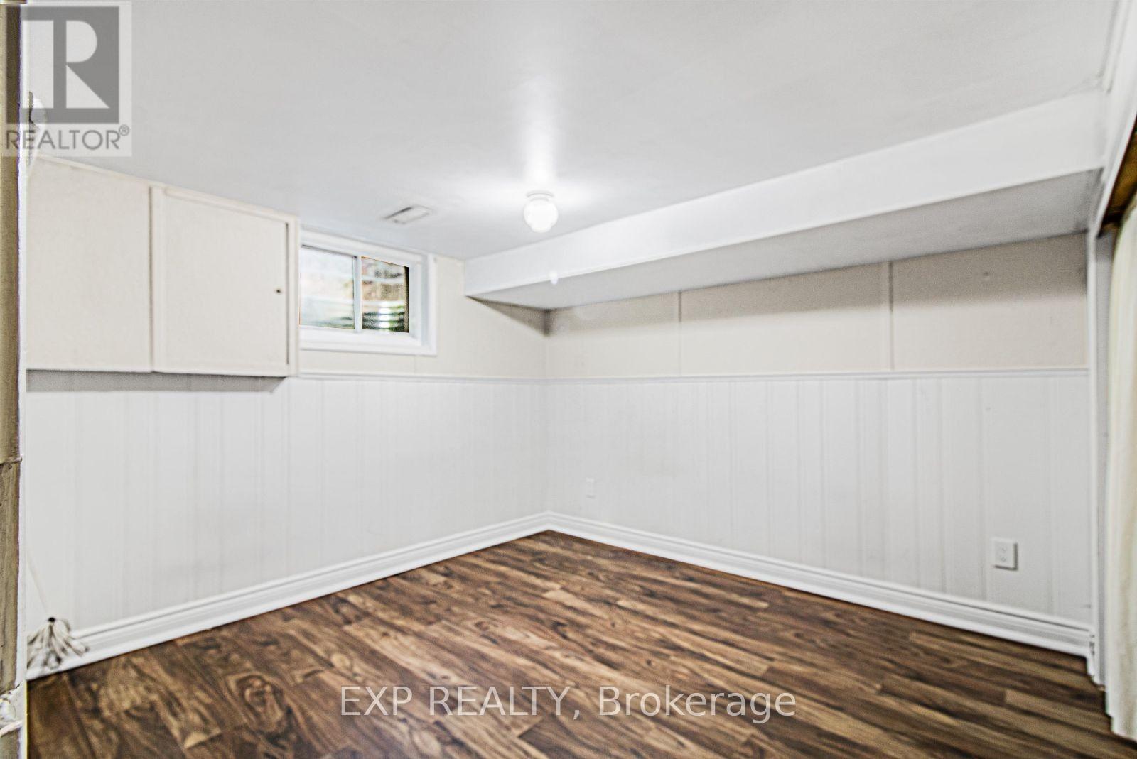 6 Erlesmere Avenue, Brampton (Brampton East), Ontario  L6W 2T5 - Photo 21 - W12501636