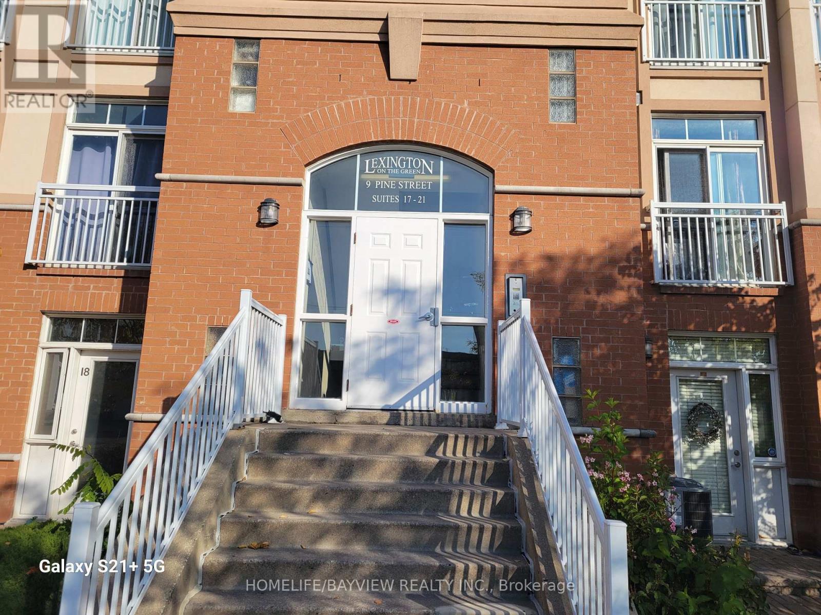 21 - 9 Pine Street, Toronto, Ontario  M9N 0A6 - Photo 2 - W12501658