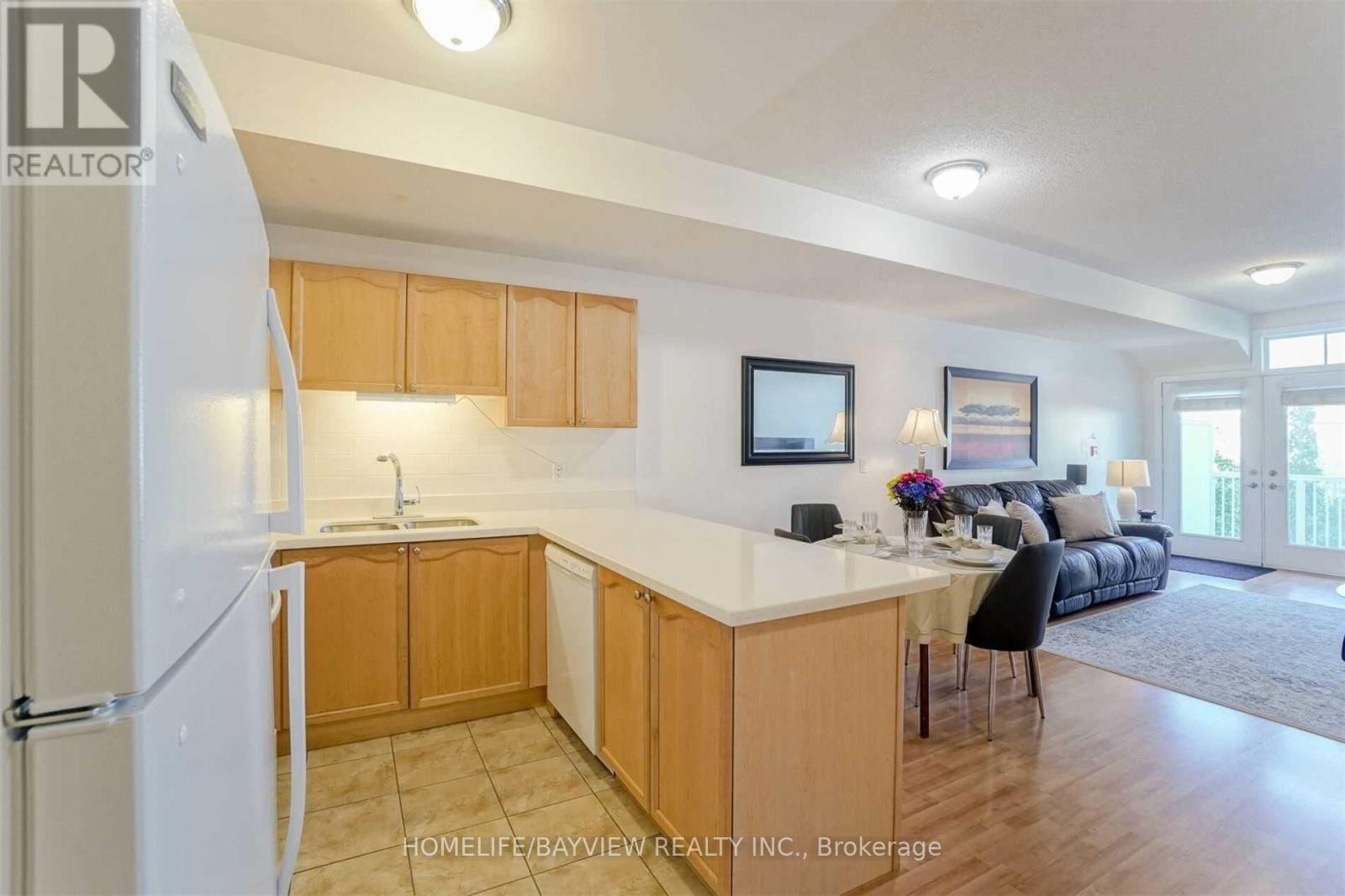 21 - 9 Pine Street, Toronto, Ontario  M9N 0A6 - Photo 8 - W12501658