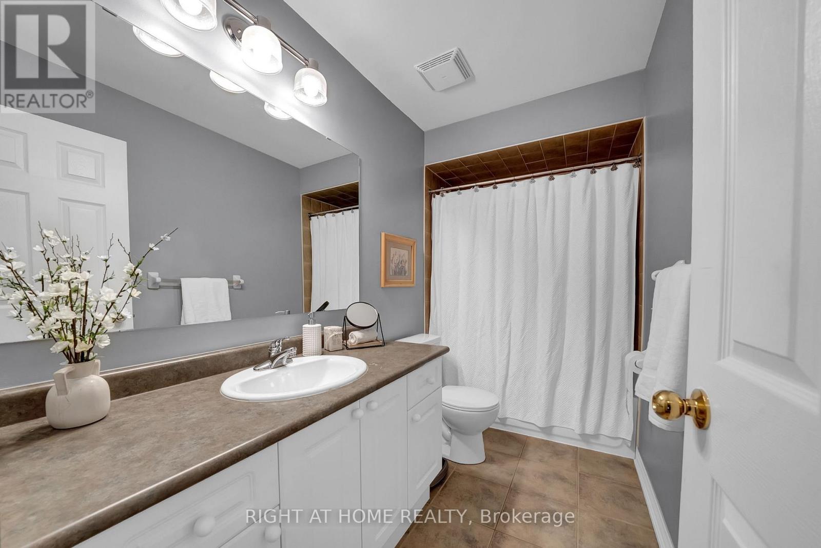 187 Woodbine Avenue, Oshawa, Ontario  L1L 0A5 - Photo 15 - E12501780