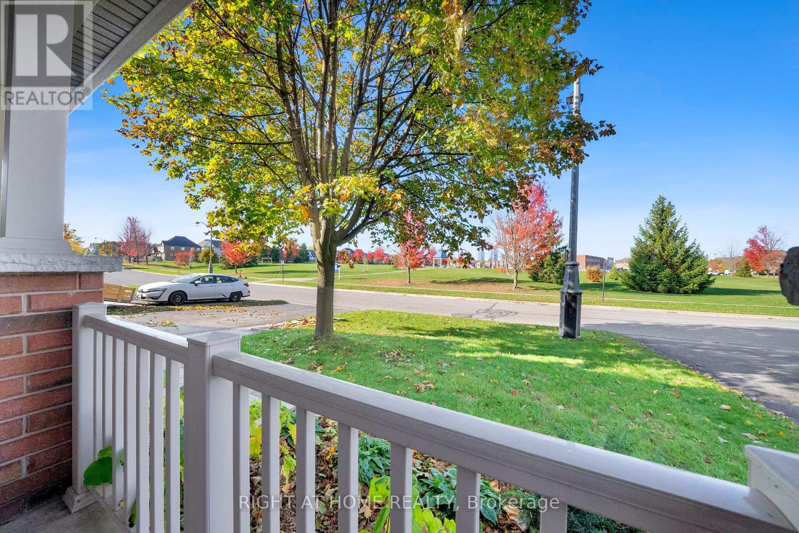 187 Woodbine Avenue, Oshawa, Ontario  L1L 0A5 - Photo 2 - E12501780