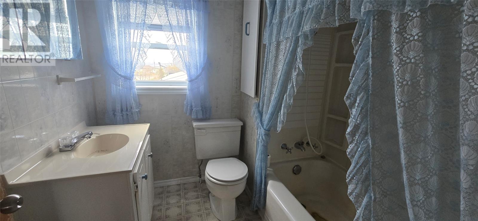 50 Elizabeth Avenue, Grand Bank, Newfoundland & Labrador  A0E 1W0 - Photo 16 - 1291016