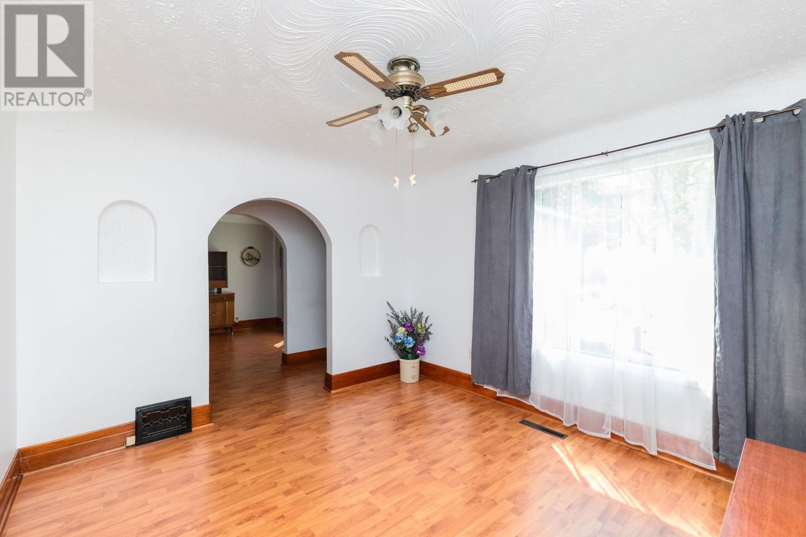 384 Laurier Ave, Sault Ste. Marie, Ontario  P6C 5J5 - Photo 27 - SM252838