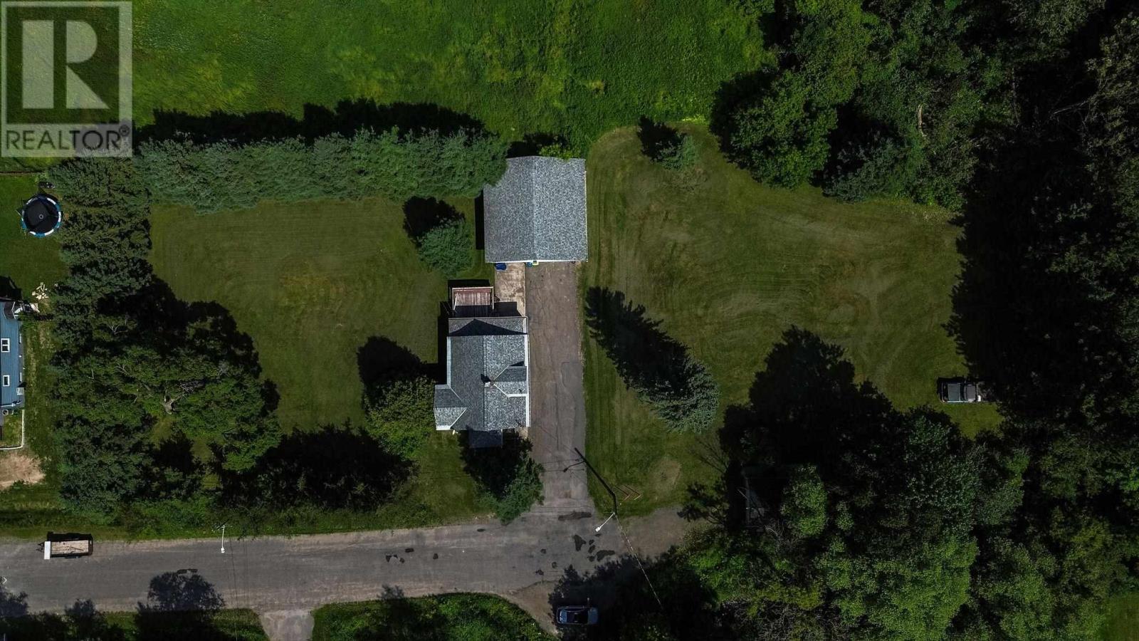 384 Laurier Ave, Sault Ste. Marie, Ontario  P6C 5J5 - Photo 2 - SM252838