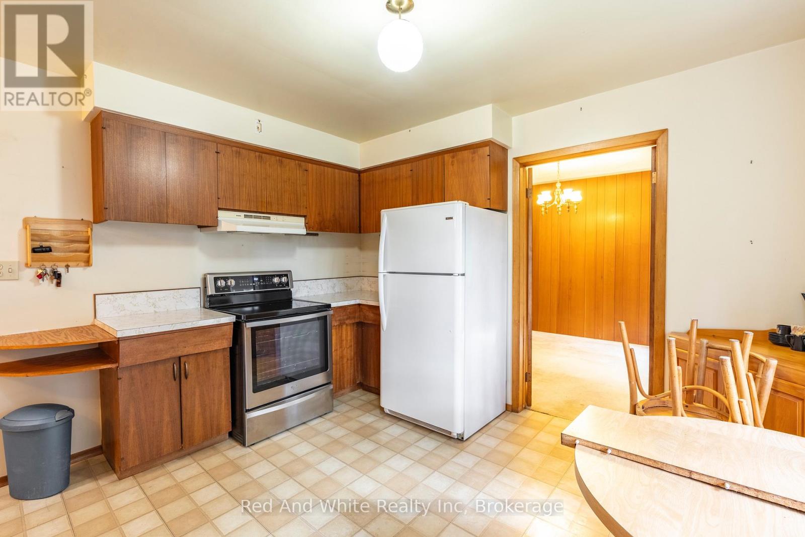 346 Jerseyville Road W, Hamilton, Ontario  L9G 3L6 - Photo 11 - X12393259