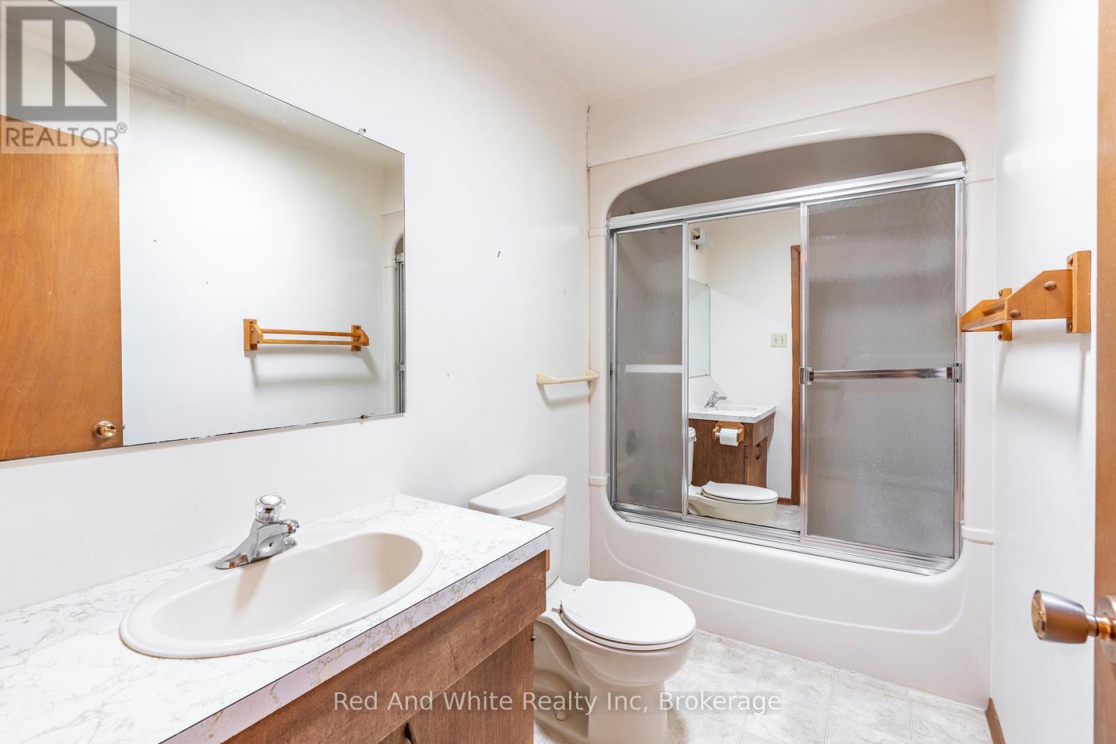 346 Jerseyville Road W, Hamilton, Ontario  L9G 3L6 - Photo 19 - X12393259