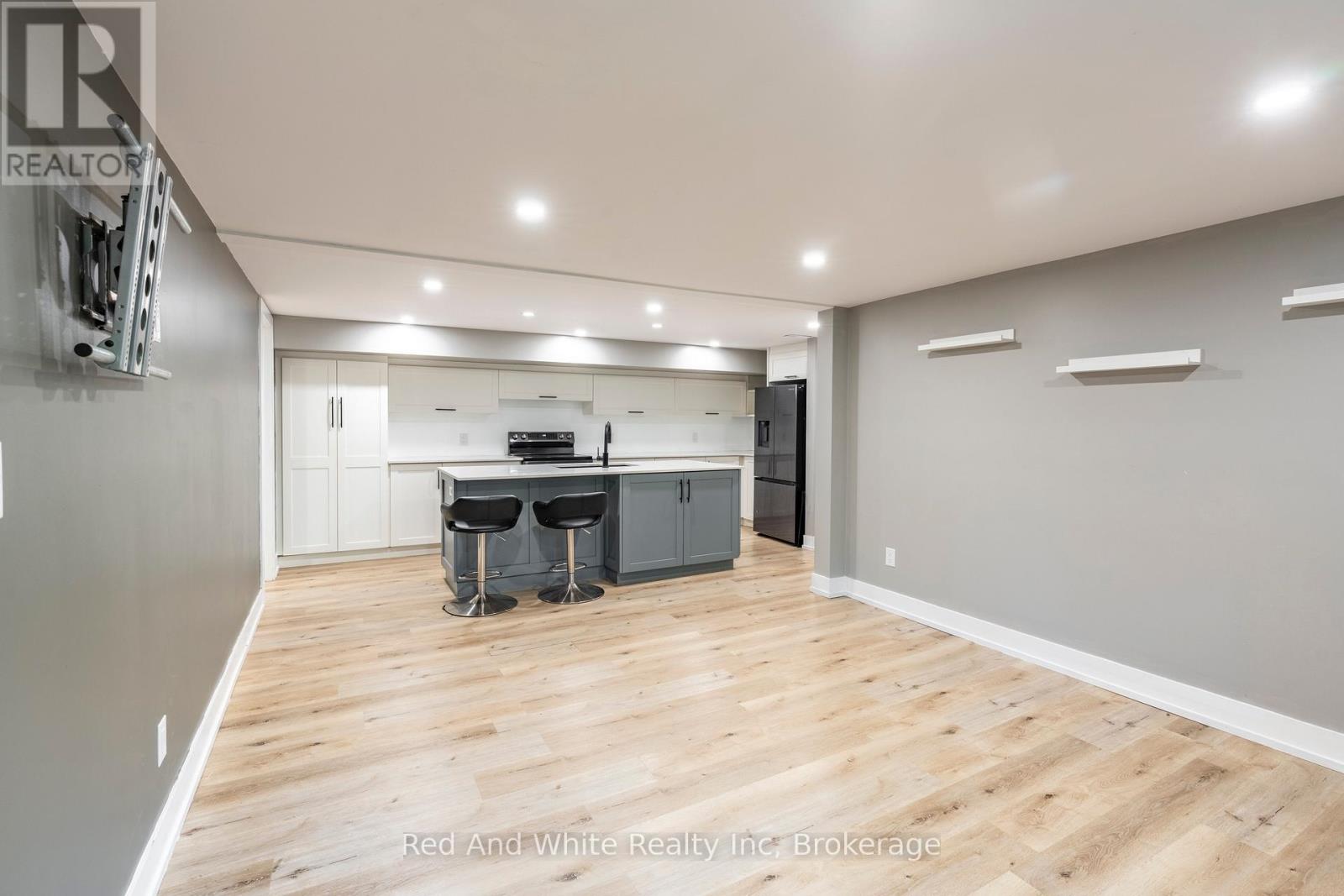 346 Jerseyville Road W, Hamilton, Ontario  L9G 3L6 - Photo 34 - X12393259