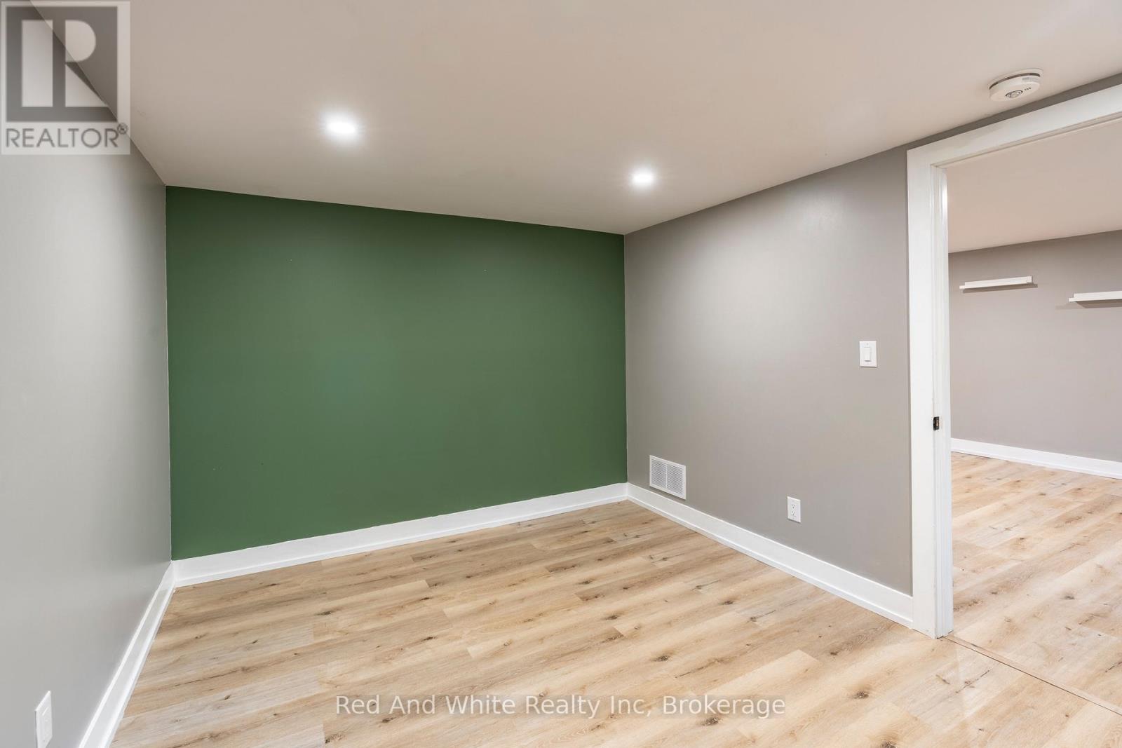 346 Jerseyville Road W, Hamilton, Ontario  L9G 3L6 - Photo 36 - X12393259