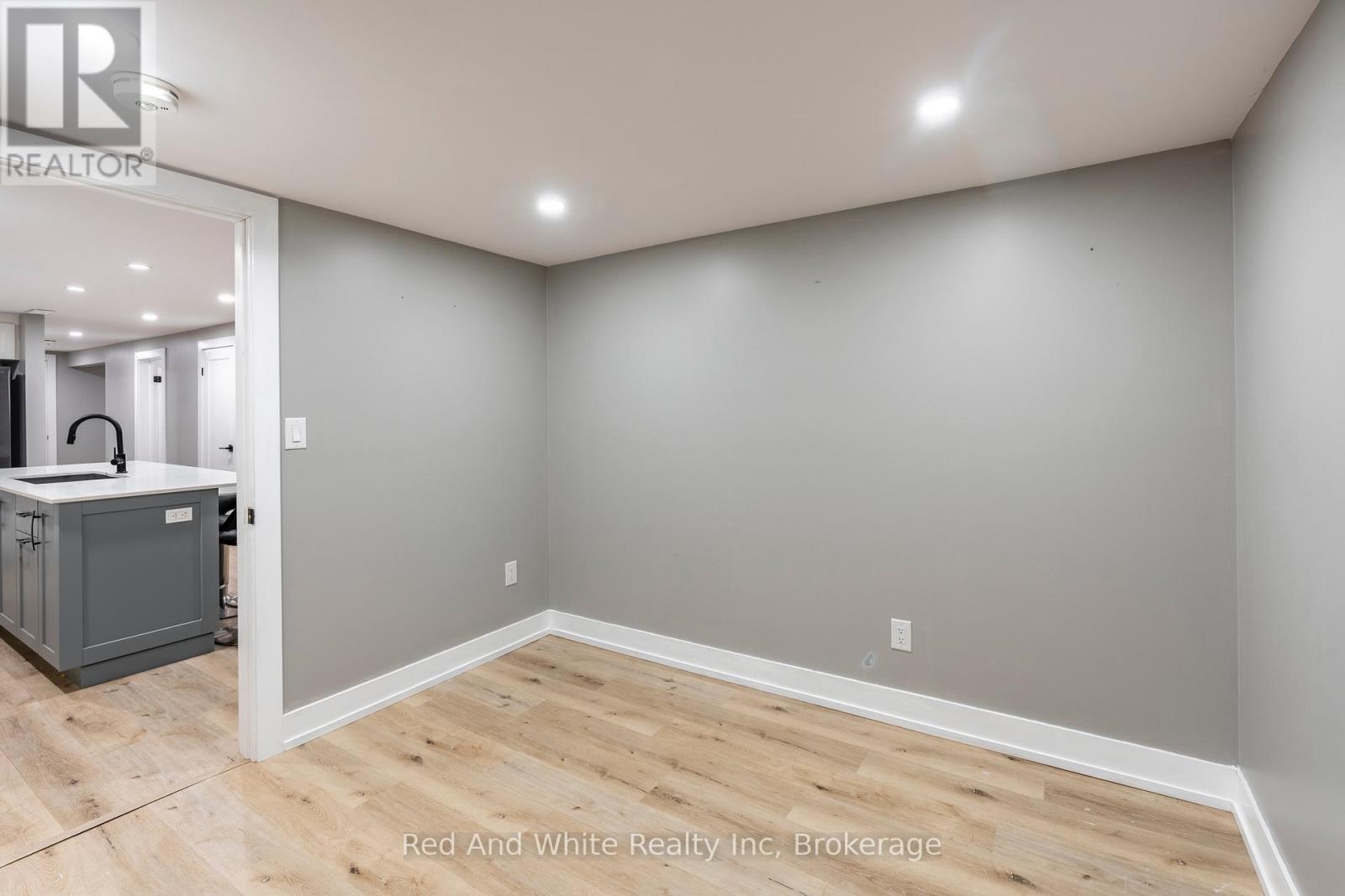 346 Jerseyville Road W, Hamilton, Ontario  L9G 3L6 - Photo 39 - X12393259