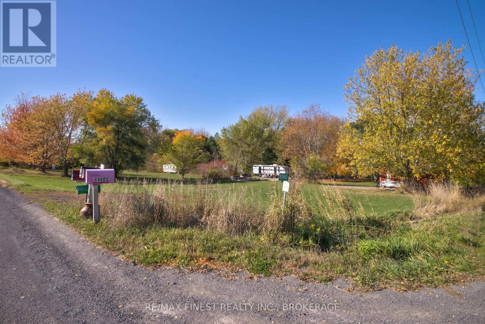 9060aa Front Road, Loyalist (Lennox And Addington - South), Ontario  K0H 2S0 - Photo 14 - X12501672