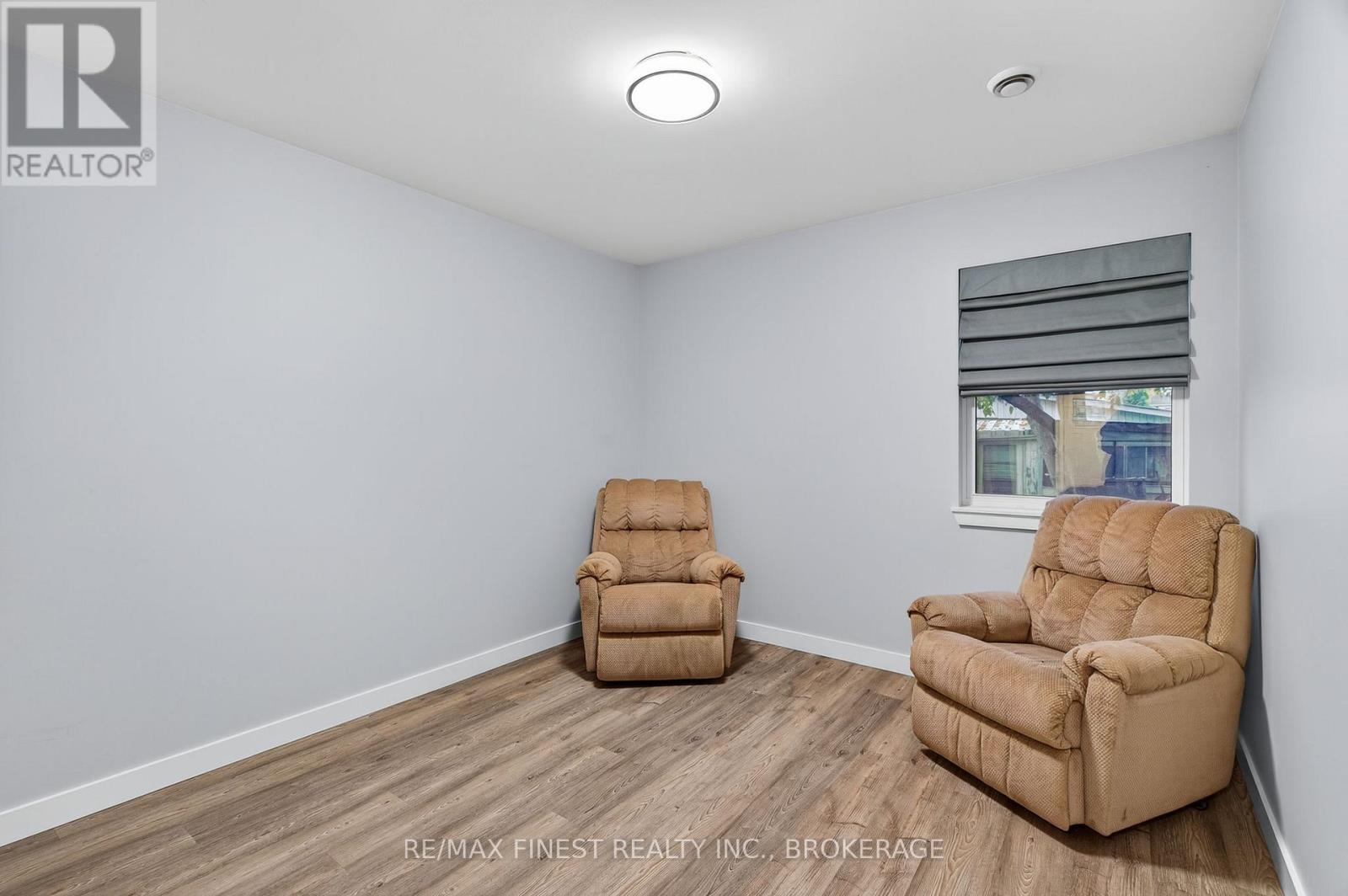 253 Main Street, Deseronto (Deseronto (Town)), Ontario  K0K 1X0 - Photo 13 - X12501782