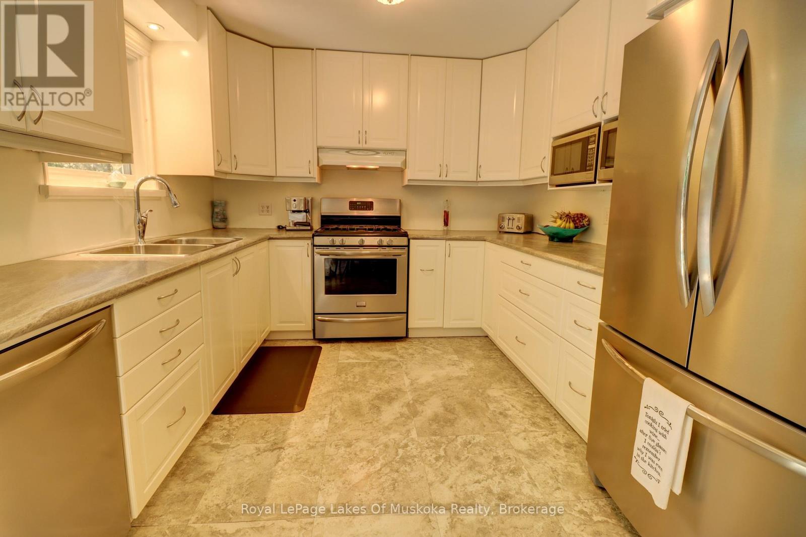 63 Florence Street W, Huntsville, Ontario  P1H 1V4 - Photo 4 - X12501694