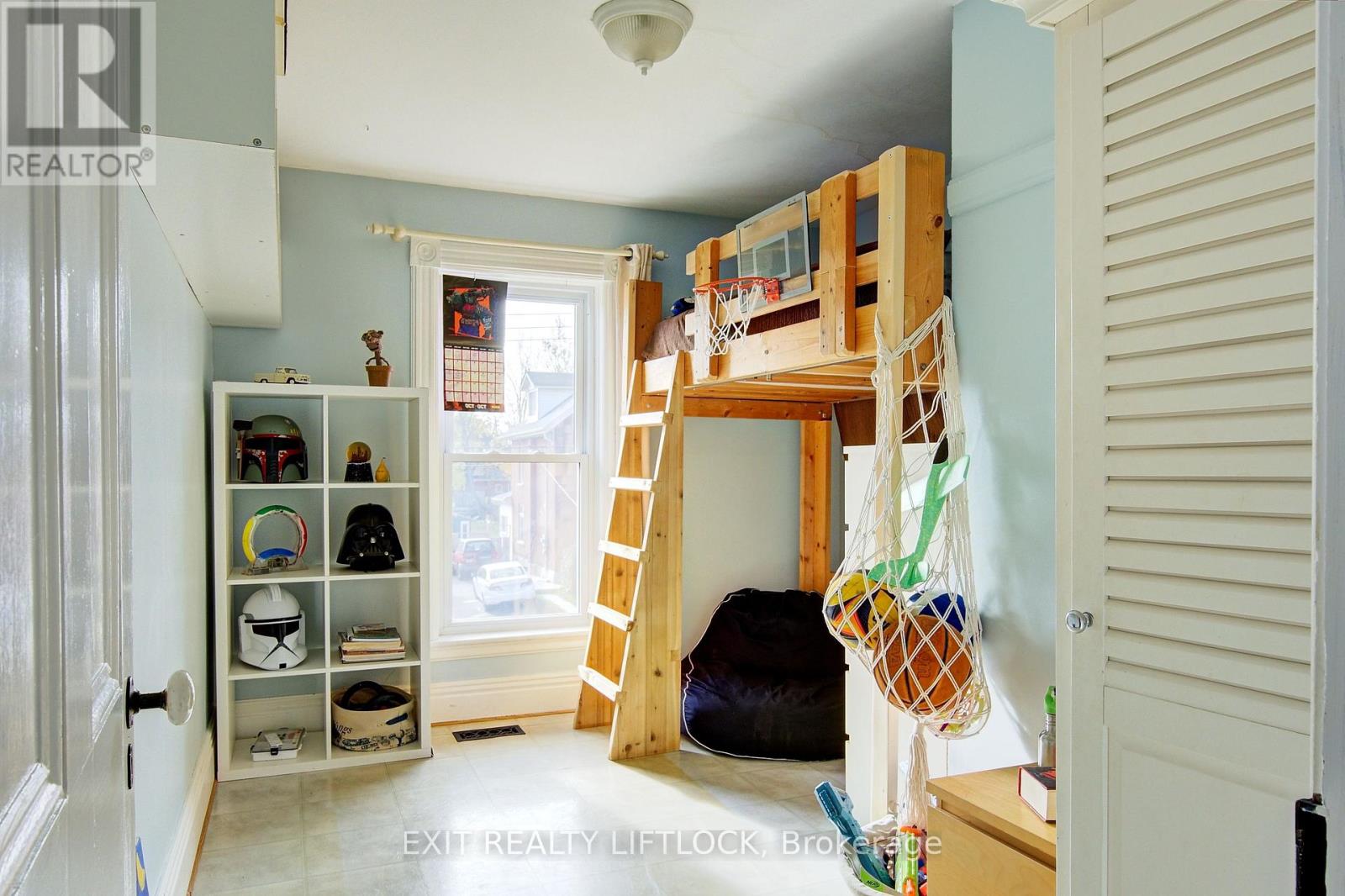 558 Chamberlain Street, Peterborough (Otonabee Ward 1), Ontario  K9J 4L5 - Photo 27 - X12501772