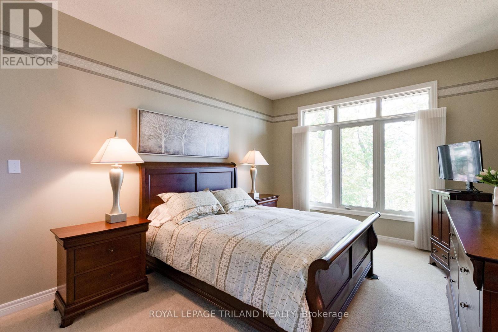 11 - 140 Mcgarrell Drive, London North, Ontario  N6G 5J1 - Photo 28 - X12501674