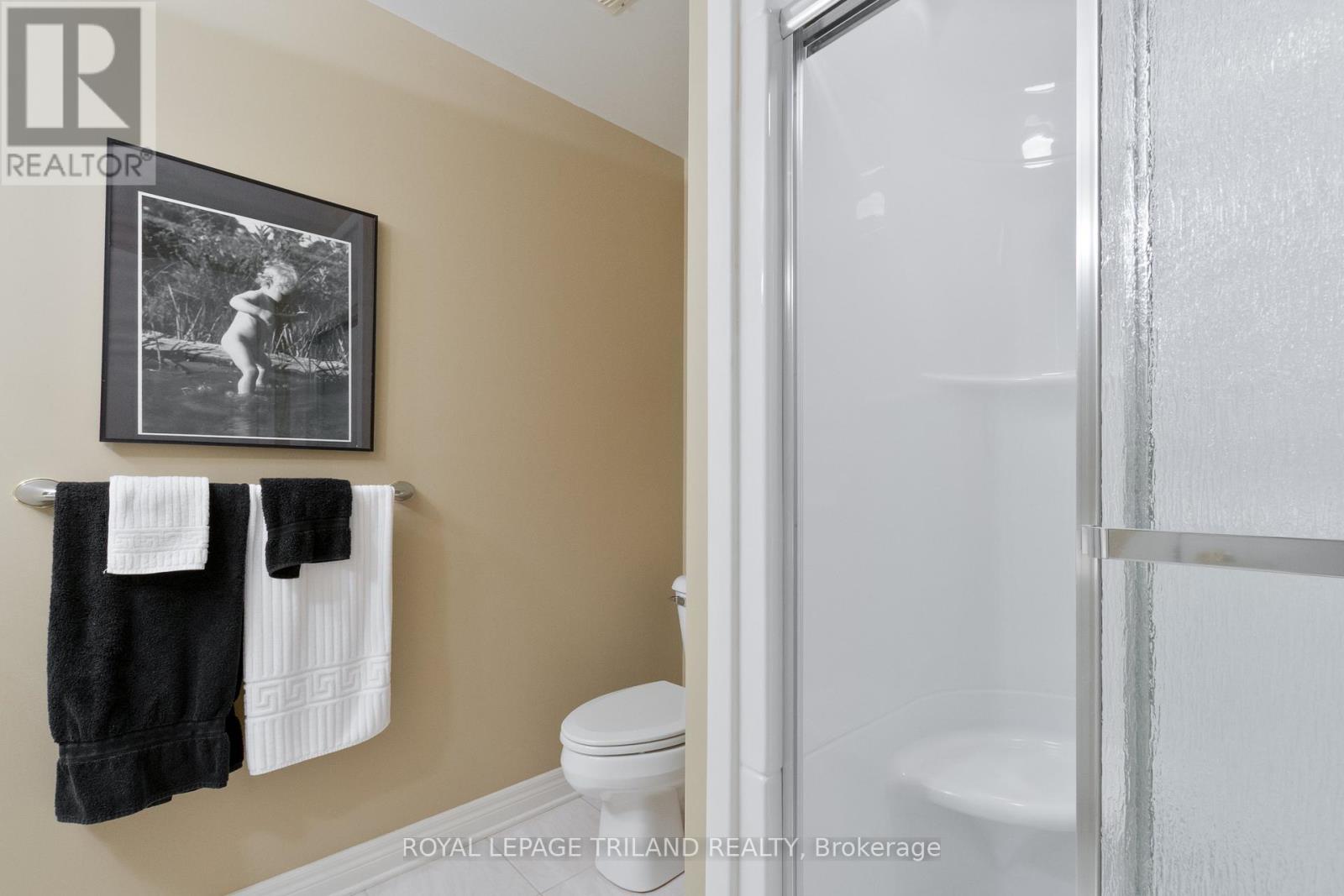 11 - 140 Mcgarrell Drive, London North, Ontario  N6G 5J1 - Photo 34 - X12501674