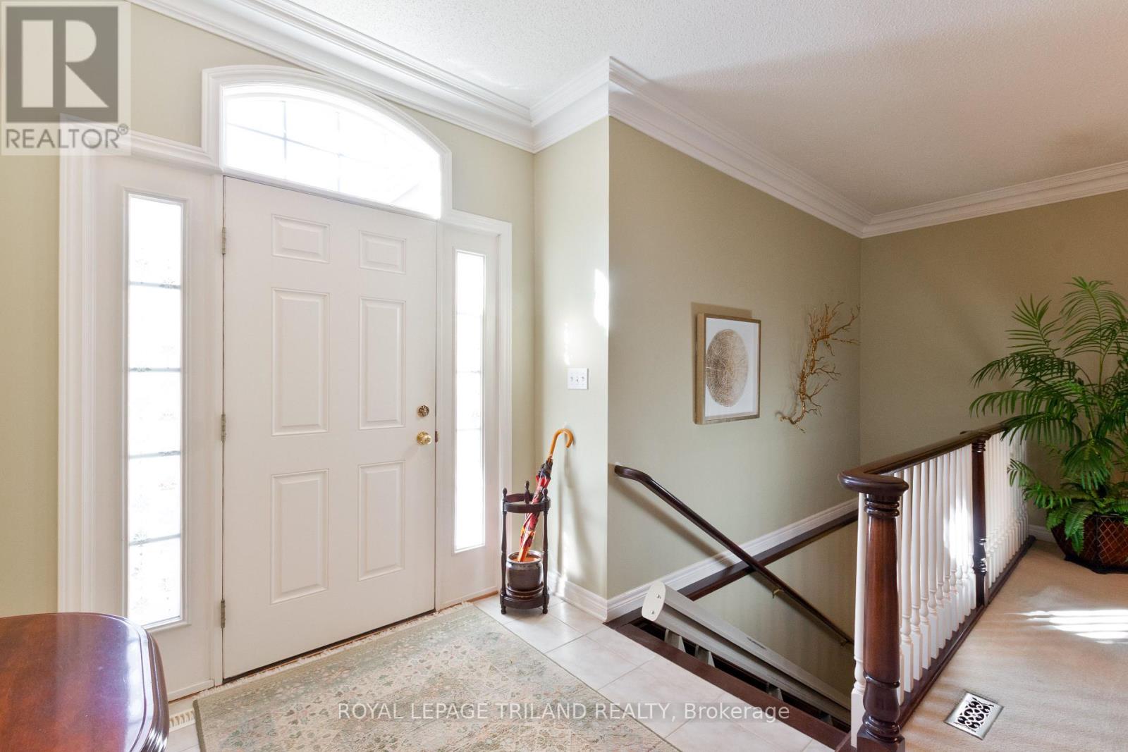 11 - 140 Mcgarrell Drive, London North, Ontario  N6G 5J1 - Photo 5 - X12501674