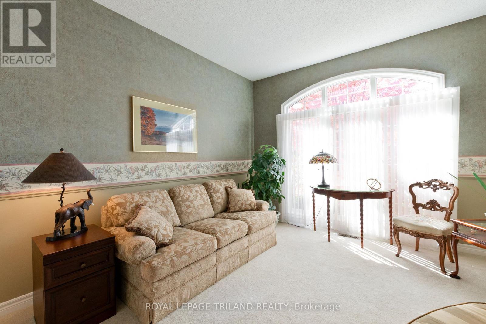 11 - 140 Mcgarrell Drive, London North, Ontario  N6G 5J1 - Photo 6 - X12501674