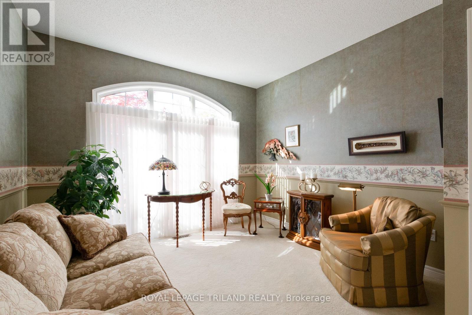 11 - 140 Mcgarrell Drive, London North, Ontario  N6G 5J1 - Photo 8 - X12501674