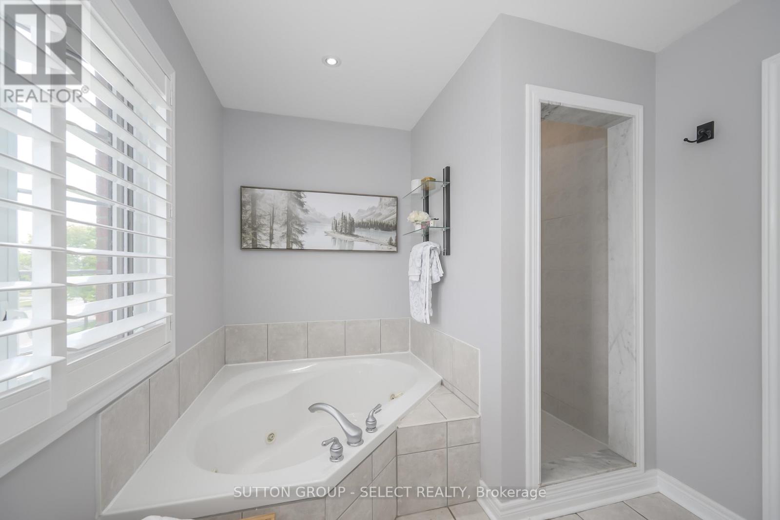 45 Shaw Valley Drive, St. Thomas, Ontario  N5R 6J9 - Photo 32 - X12501750