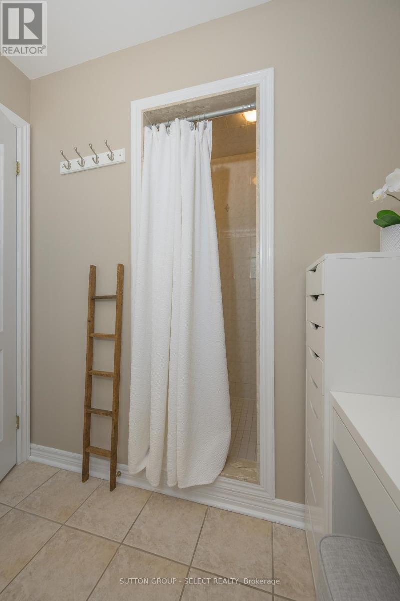 45 Shaw Valley Drive, St. Thomas, Ontario  N5R 6J9 - Photo 42 - X12501750