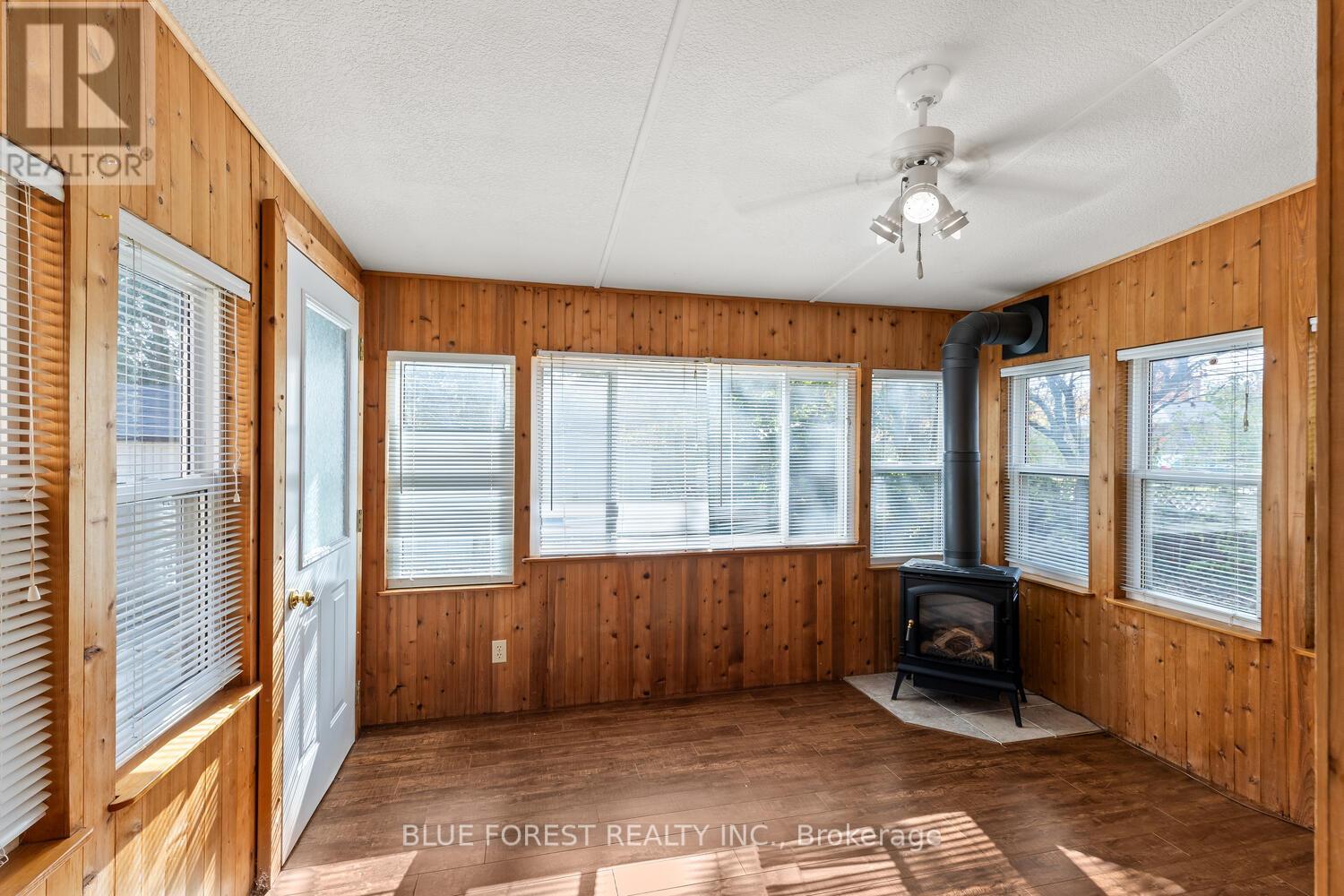 106 Laurentian Drive N, London East (East O), Ontario  N5W 1P2 - Photo 21 - X12501784